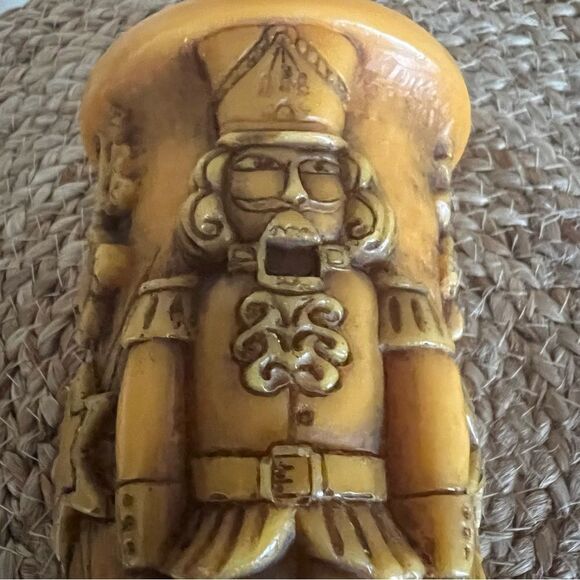 VINTAGE Hand Carved Nutcracker Holiday Candle - Picture 11 of 15